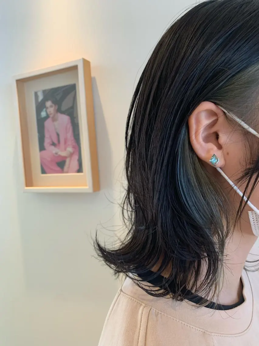 ミディアム カラー ブリーチ ブルーカラー 中尾 文哉のヘアスタイル