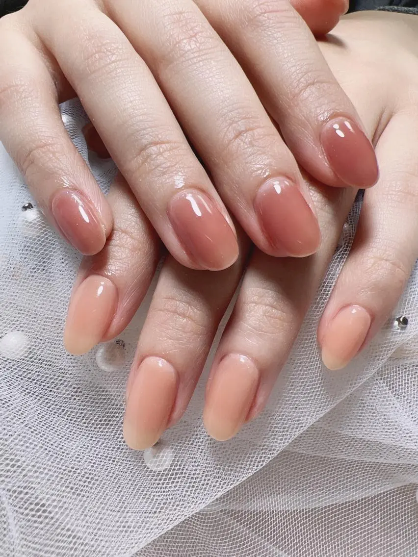 ショート カラー ネイル ベージュカラー ハンドネイル Nail NaNaのネイルデザイン