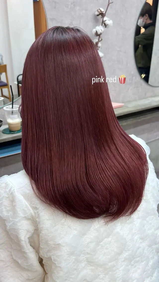 カラー kana ARENDのヘアスタイル
