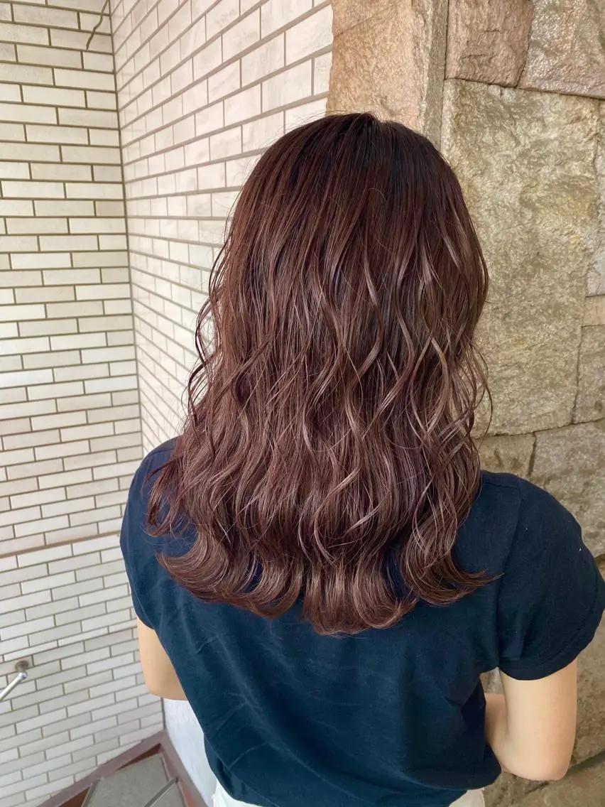 セミロング カラー アッシュ ピンクカラー ピンクパープル パープルカラー パープルアッシュ ヘアカラー トリートメント 萩原 凌✄のヘアスタイル