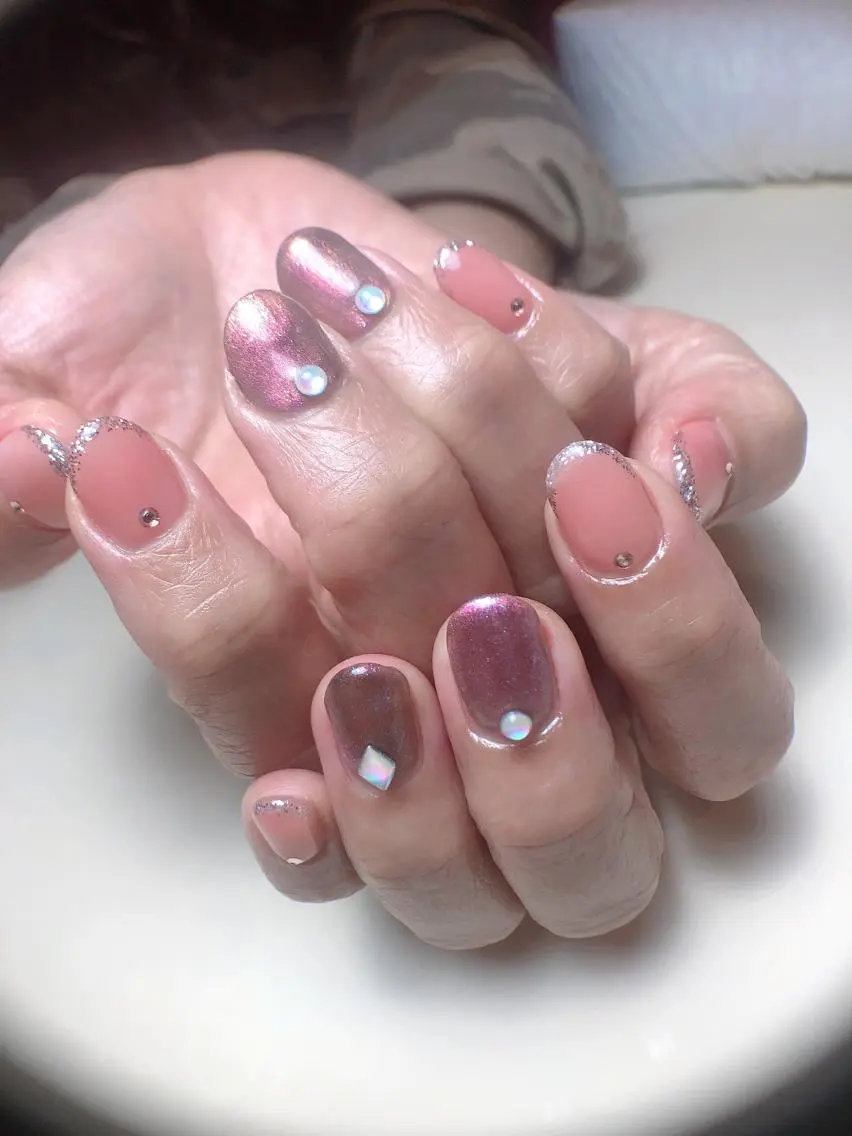 ネイル フレンチネイル キラキラネイル ラメ(グリッター) マグネットネイル Nail ビ爪のネイルデザイン
