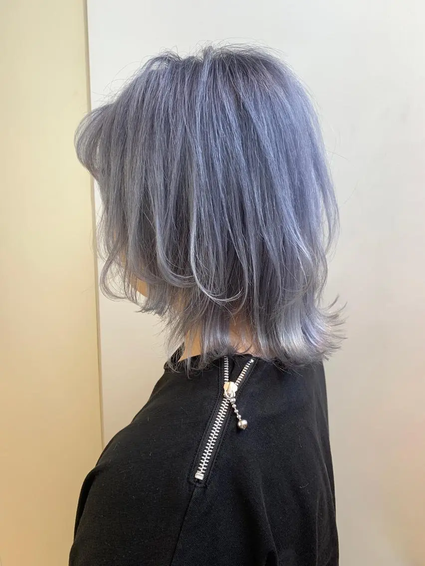 ショート カラー ブリーチ ケアブリーチ シルバー トリートメント カット ヘアカラー インナーエクステ渋谷 🦋KAJIのヘアスタイル