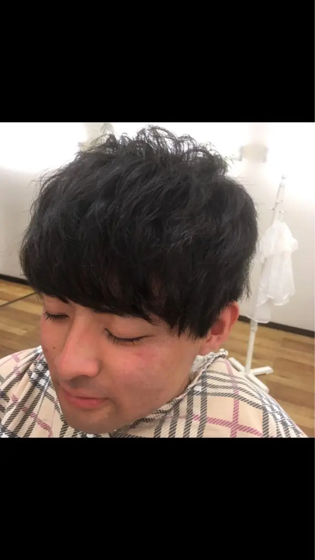 ショート パーマ メンズ 佐藤 優也のヘアスタイル