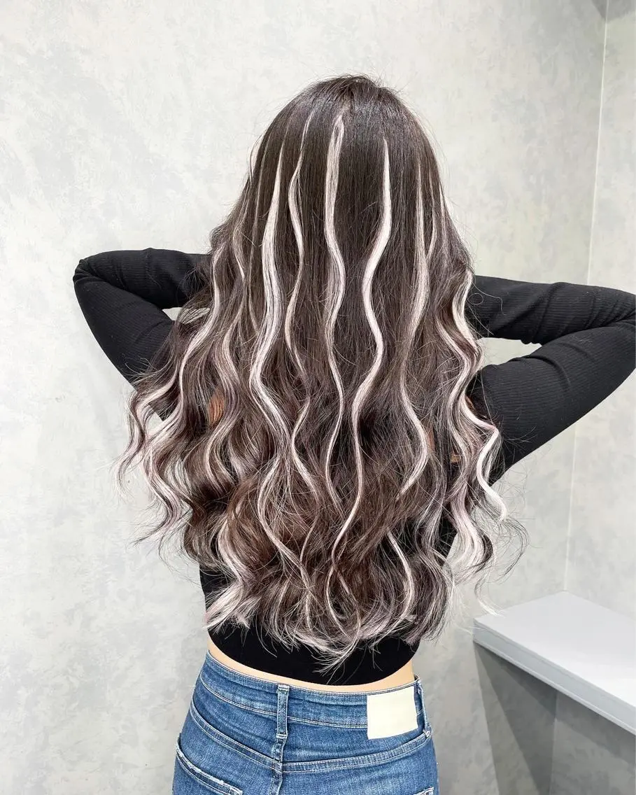 ロング カラー シールエクステ バレイヤージュ ブリーチ ケアブリーチ ダブルカラー エクステ 🔗透明感カラー🔗 エクステ✂️はるちかのヘアスタイル