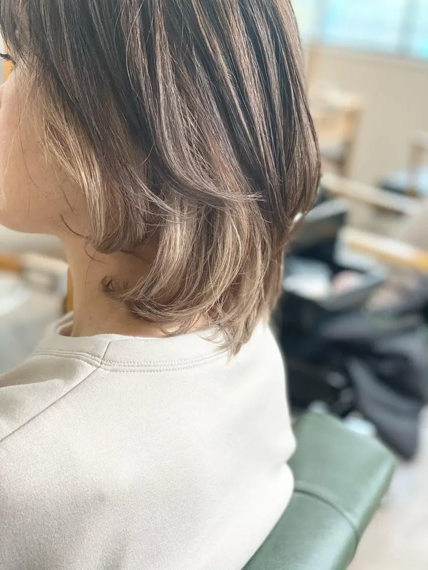 カラー インナーカラー a-o岡野 こやま しんぺいのヘアスタイル