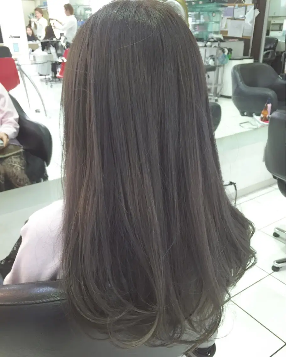 セミロング ロング カラー グレージュ ハイライトカラー ハイライト 青木 茂樹⭐️ 透明感カラーのヘアスタイル
