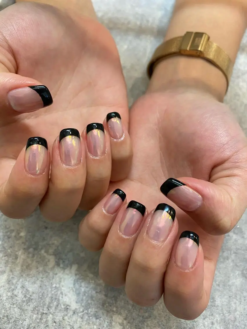 ネイル ミラーネイル ハンドネイル 【LINON】 airiのネイルデザイン