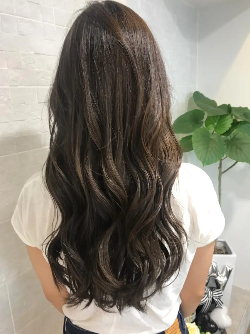 ロング カラー ブリーチ特化 梅田本多翔のヘアスタイル