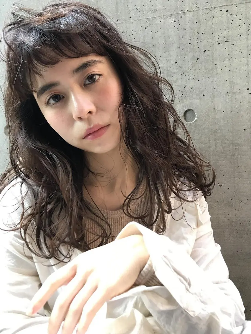 セミロング カラー 一ノ瀬 暁のヘアスタイル