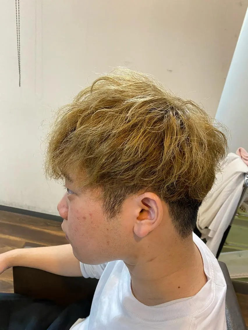 ショート メンズ メンズハイトーン マッシュ 堀 広夢のヘアスタイル