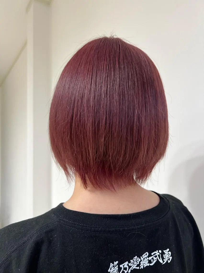 ショート カラー ブリーチ 猪瀬 尚希のヘアスタイル