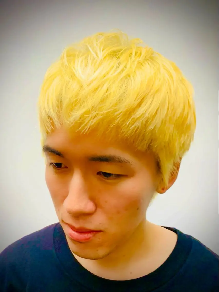 ショート メンズ メンズバレイヤージュ メンズブリーチ メンズハイライト メンズインナーカラー メンズ韓国風 Koichi Satoのヘアスタイル