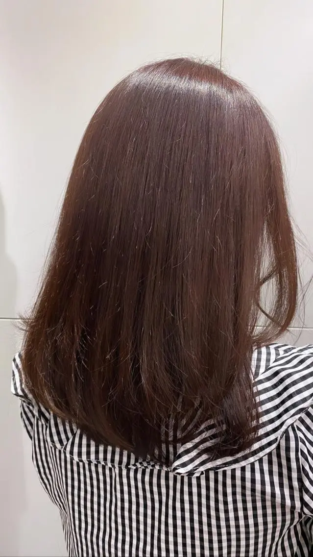 セミロング カット ヘアカラー 𝒀𝒖𝒊𝒏𝒂 梅田/透明感カラーのヘアスタイル
