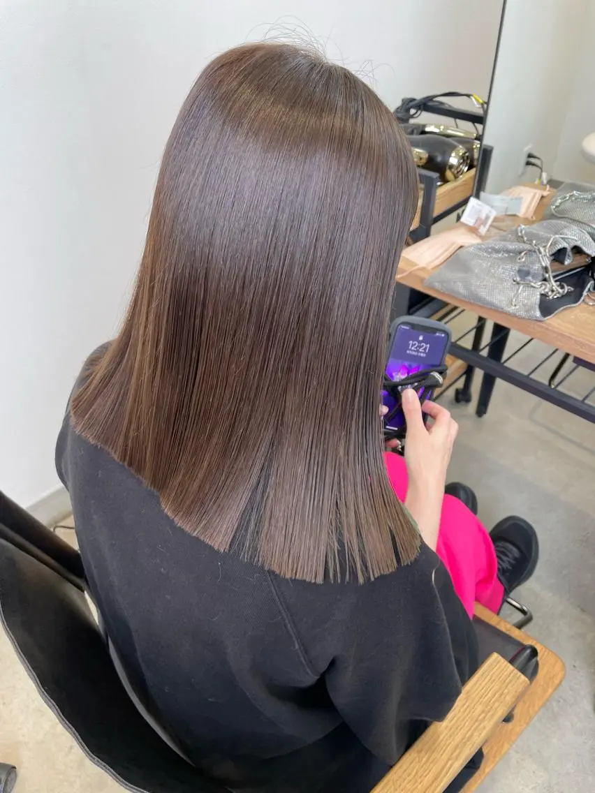 セミロング カラー mir MIYUのヘアスタイル