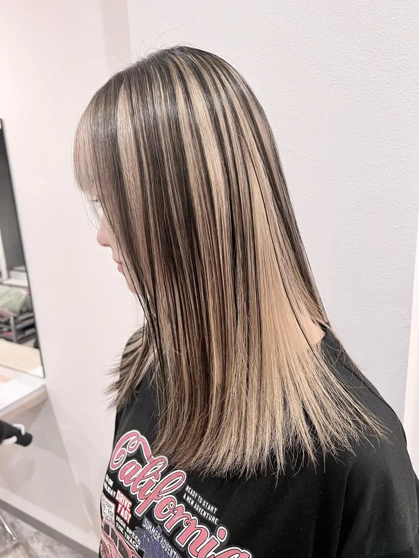 セミロング カット ヘアカラー トリートメント ブリーチ毛に縮毛矯正 ✨カラー✨山田 正幸のヘアスタイル