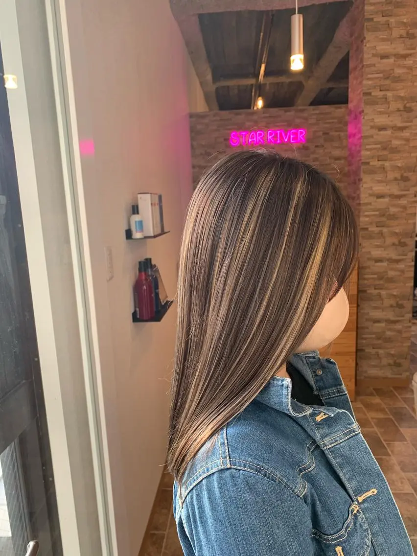 ロング ハイライト 吉田 聡一のヘアスタイル