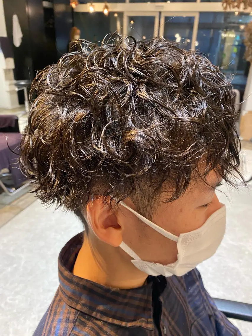 ショート メンズ メンズパーマ バレイヤージュ職人 🔥代表YU-SHIのヘアスタイル