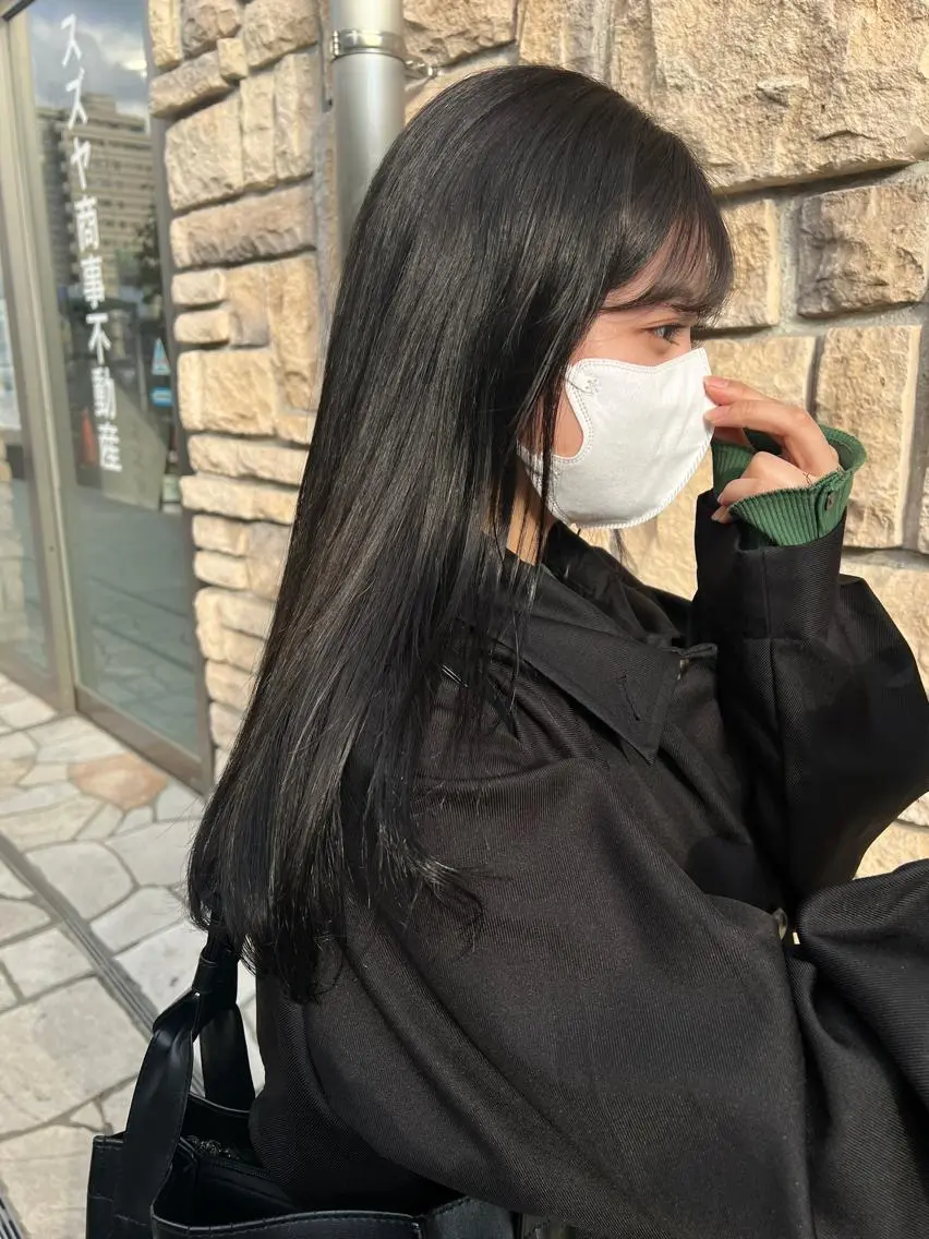 ロング カラー miku 三ノ輪のヘアスタイル