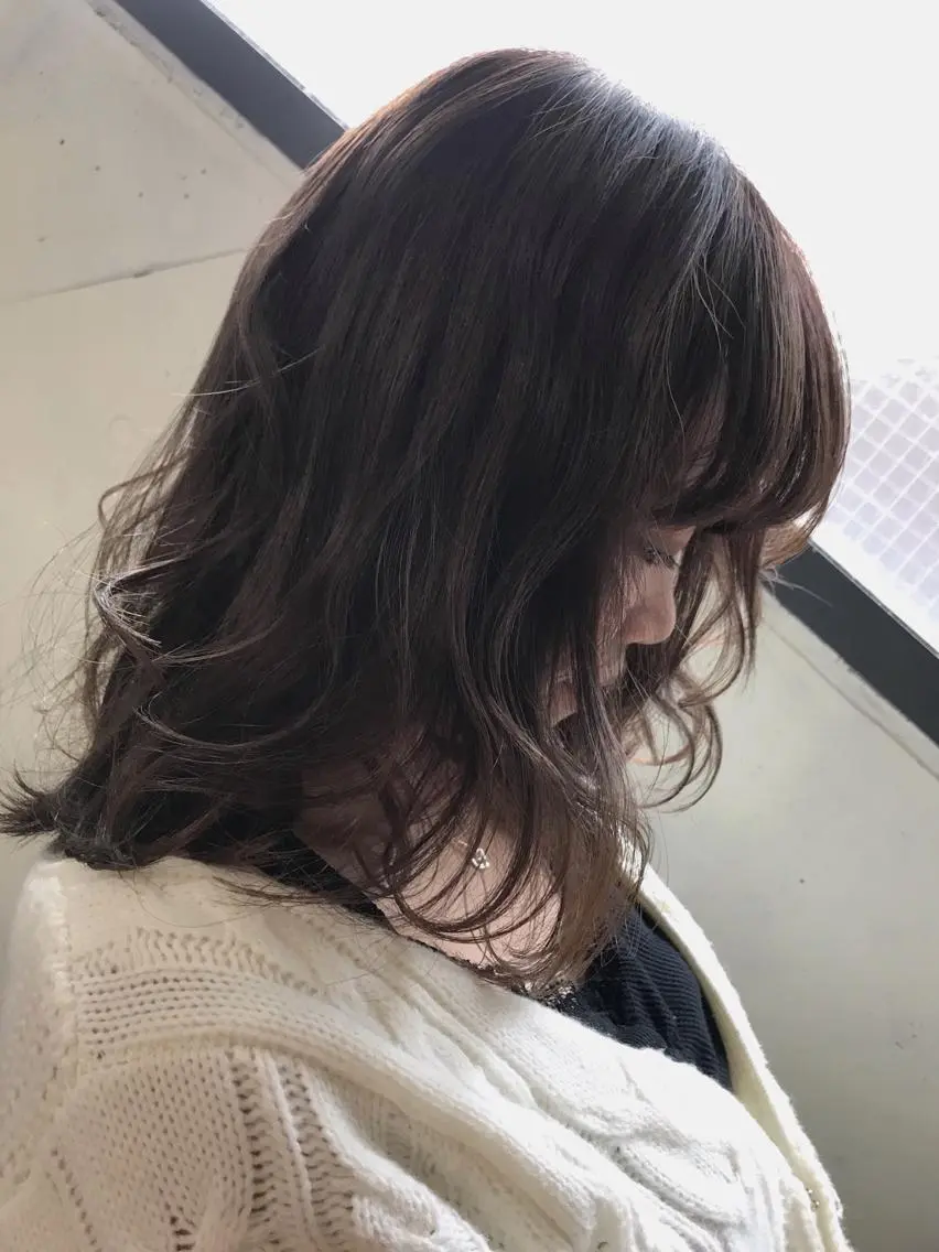 ミディアム カラー ヘアアレンジ グレージュ ラベンダーカラー マエダ カズエ🫶 coronahairのヘアスタイル