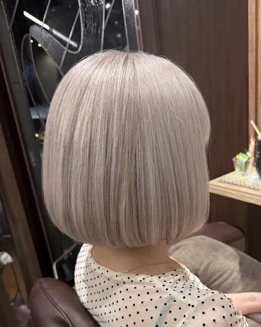ショート スタッフ1 アシスタントのヘアスタイル