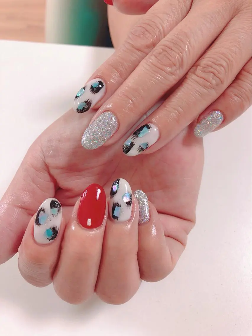 ネイル アートネイル 長さ出し フットネイル グリーン ニュアンスネイル Lily Roseスタッフ一同のマツエク・マツパデザイン