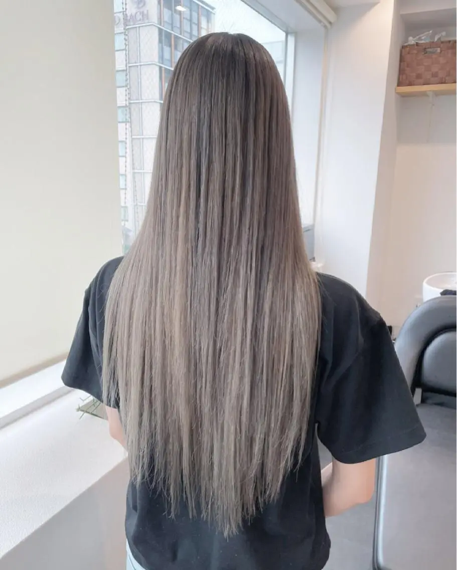 ロング カラー バレイヤージュ レイヤーカット カット トリートメント RU RIのヘアスタイル