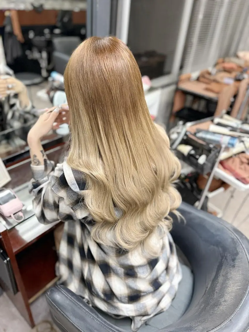 ロング ヘアカラー エクステ 💎馴染むエクステ× TOMO💎のヘアスタイル