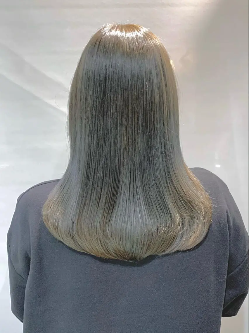 セミロング カラー ヘアアレンジ 柔らか垢抜けｶﾗｰと ｶｯﾄ🫧ASUKAのヘアスタイル