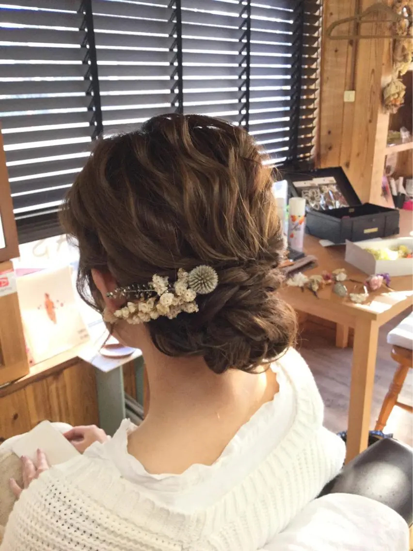 ヘアアレンジ repos(ルポ) 有馬のマツエク・マツパデザイン