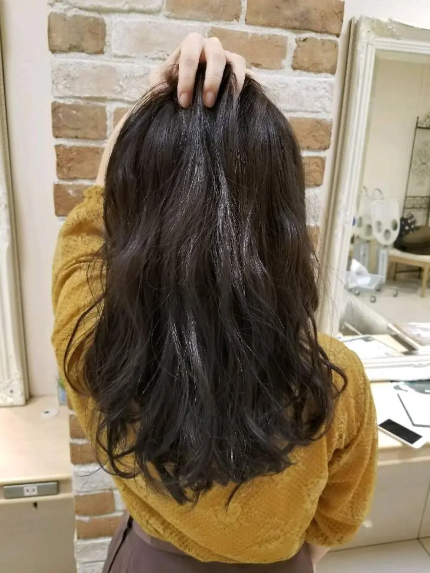 カラー カット ヘアカラー トリートメント SHIRATORI MITSUKIのヘアスタイル