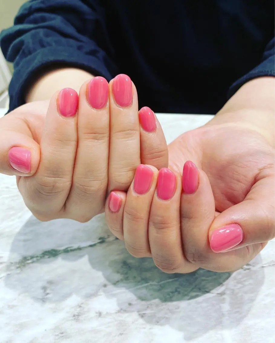 ネイル ピンク ハンドネイル フットネイル ハンドケア ✴︎:.｡. MAKI.｡.:✴︎のネイルデザイン