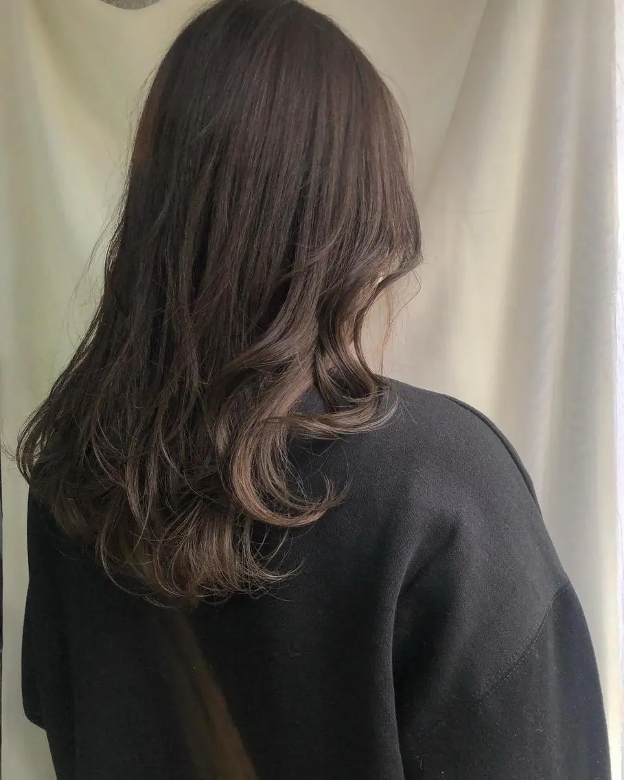 セミロング カット ヘアカラー トリートメント 早瀬裕之 パーマのヘアスタイル
