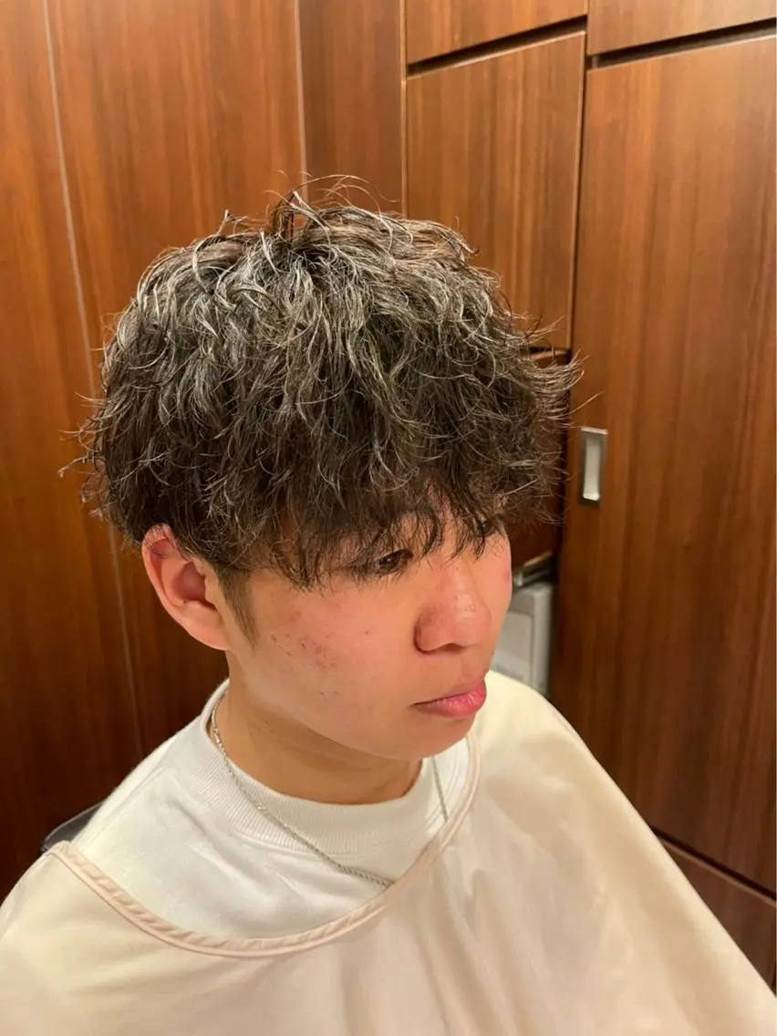 ミディアム パーマ 横田 大和のヘアスタイル