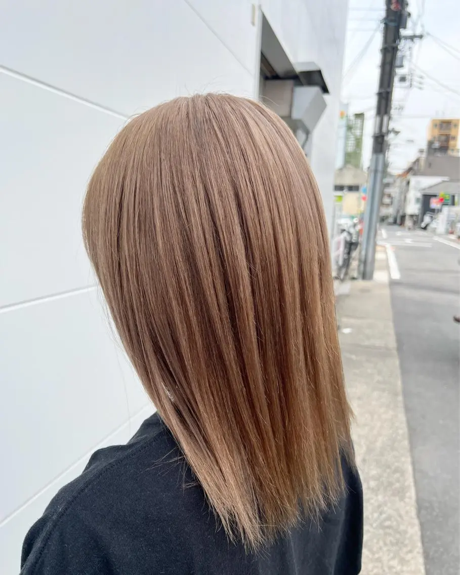 セミロング カラー アッシュ ベージュカラー まさき✂︎ /ブリーチカラーのヘアスタイル