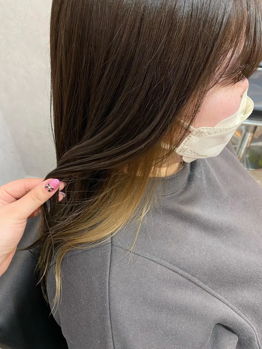 セミロング カラー インナーカラー ヘアカラー 💜髪質改善/ 艶カラー/ミナ🩷のヘアスタイル