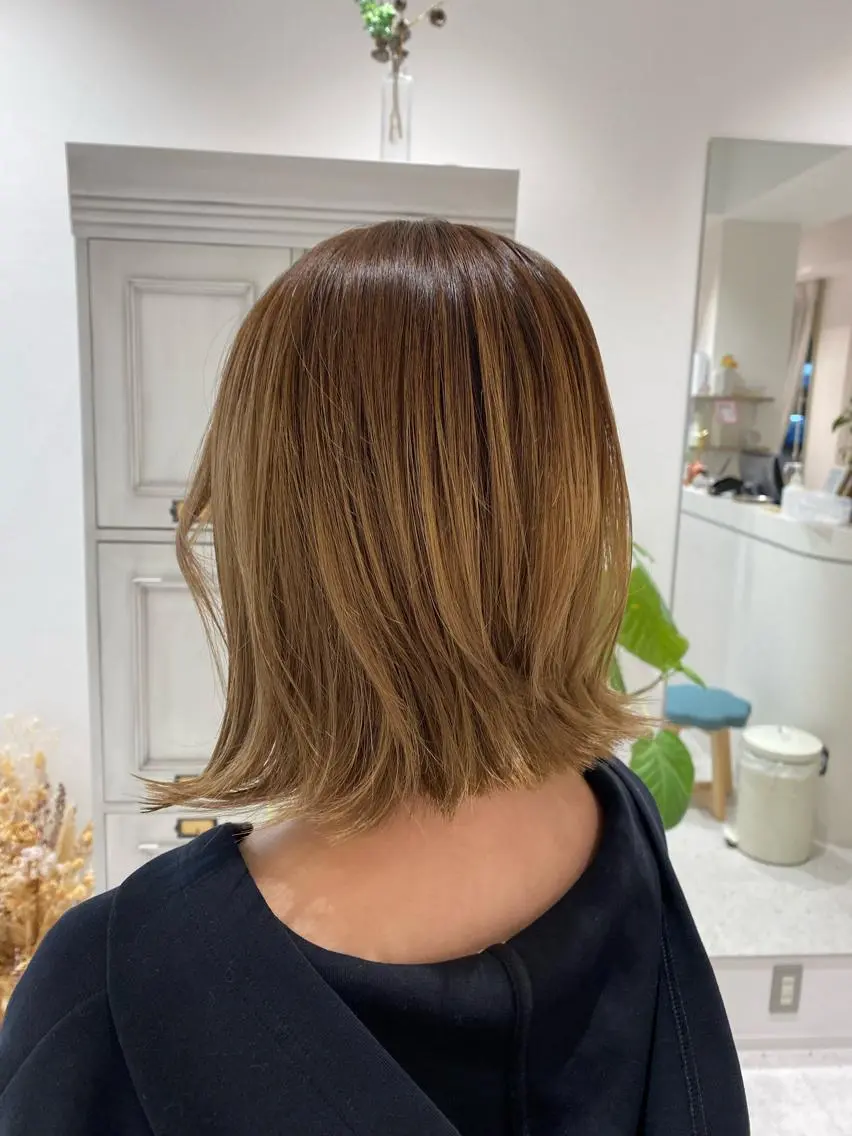 ミディアム soil ミヤタケのヘアスタイル
