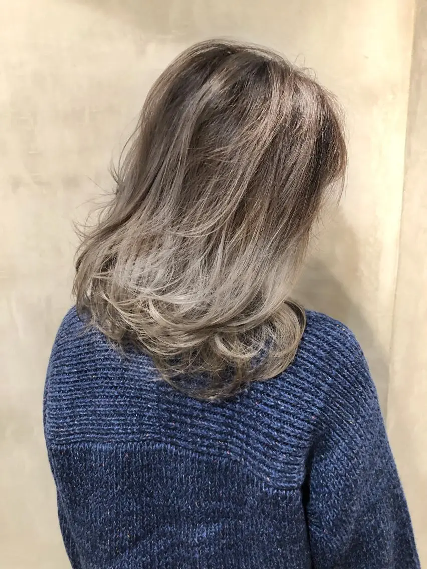 ミディアム カラー ヘアカラー トリートメント 大西 直人のヘアスタイル