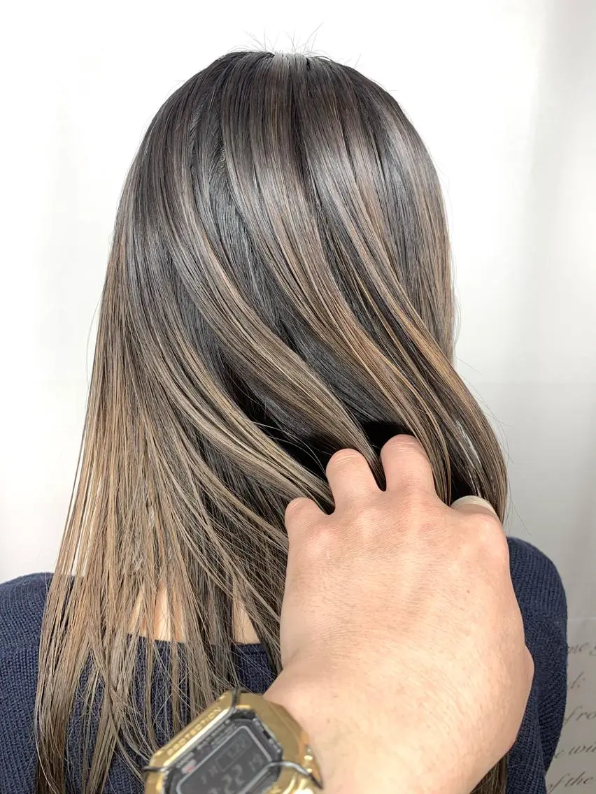 セミロング カラー パーマ ヘアアレンジ メンズ キッズ ネイル マツエク・マツパ 髪質改善 艶髪🔵フセナオヤのヘアスタイル