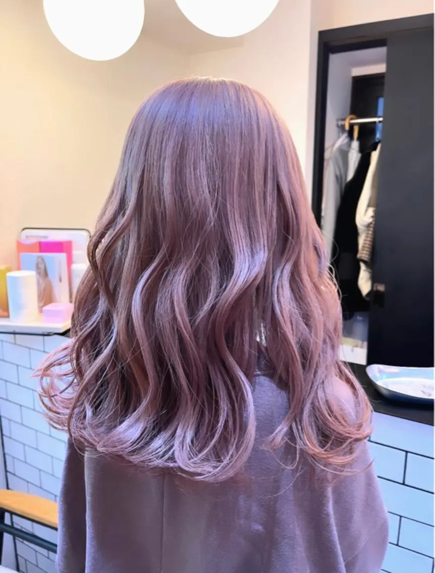 ロング カラー ヘアアレンジ ヘアカラー ハイトーンカラー 🦋yuri🦋のヘアスタイル