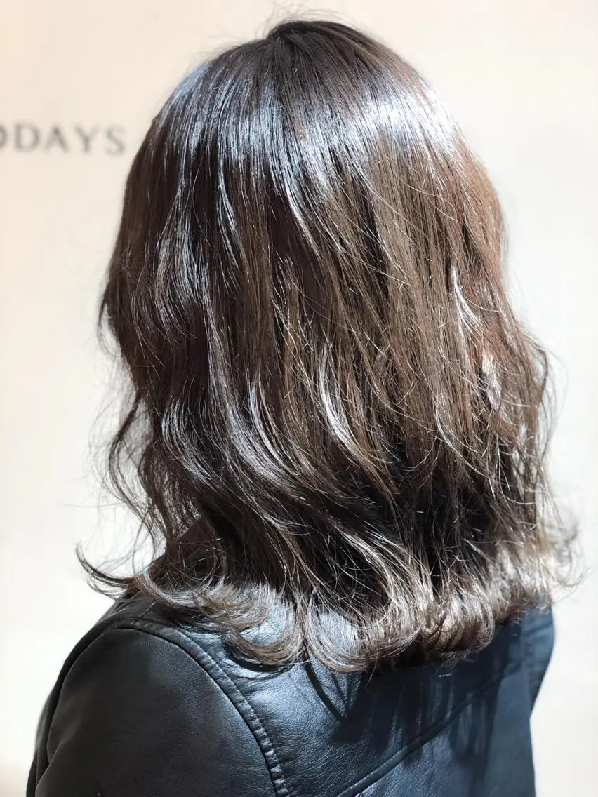 ミディアム カラー グレージュ ヘアカラー 🧡ショートの達人 🧡SHOのヘアスタイル