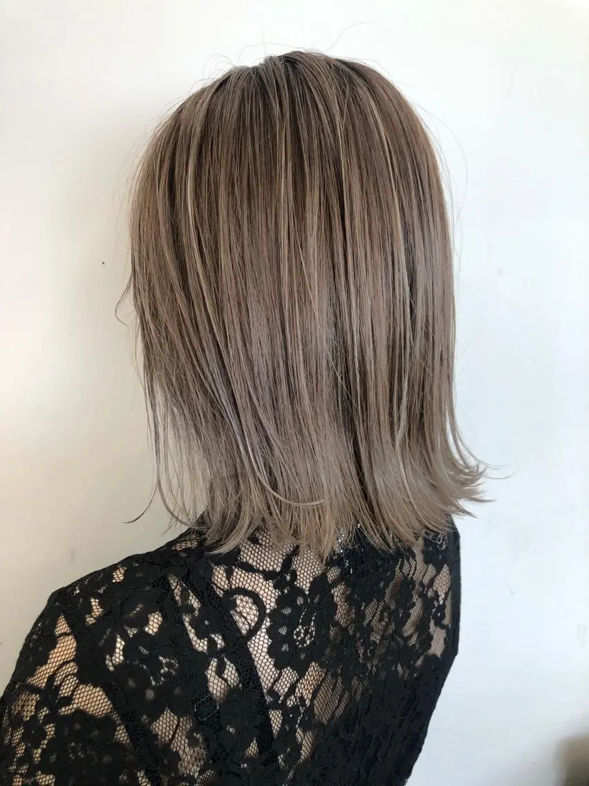 ミディアム カラー ブリーチ ハイライトカラー ハイライト ヘアカラー トリートメント 関 京磨のヘアスタイル