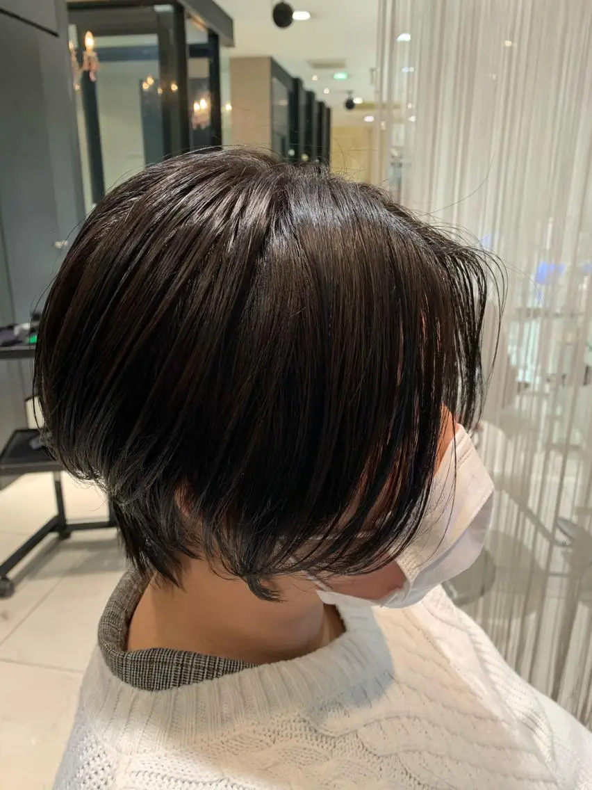 ショート ショートボブ ボブ ショートヘア 高槻裕二 ショートボブ縮毛矯正のヘアスタイル