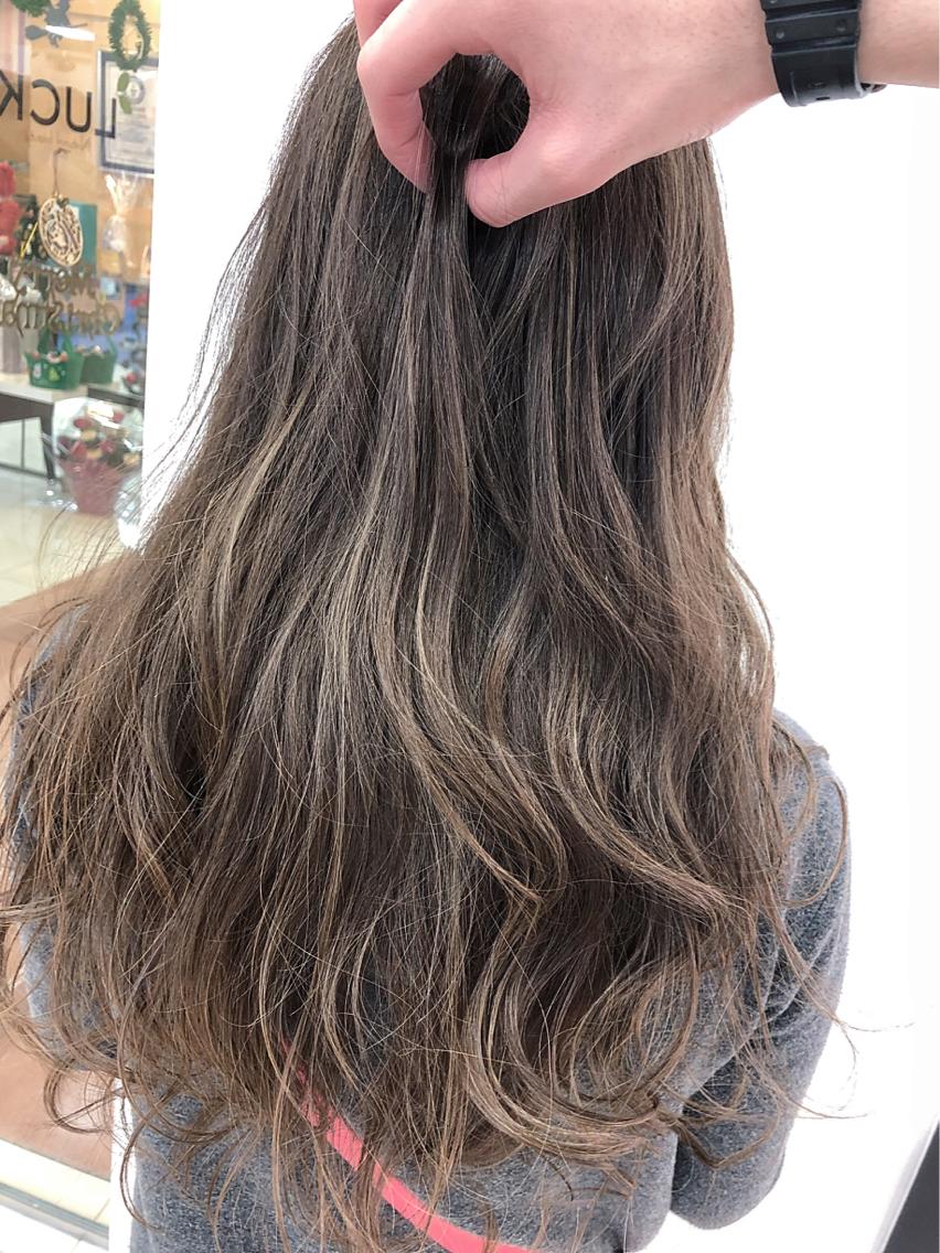 ロング 外国人風カラー ハイライト 植田 敬太のヘアスタイル