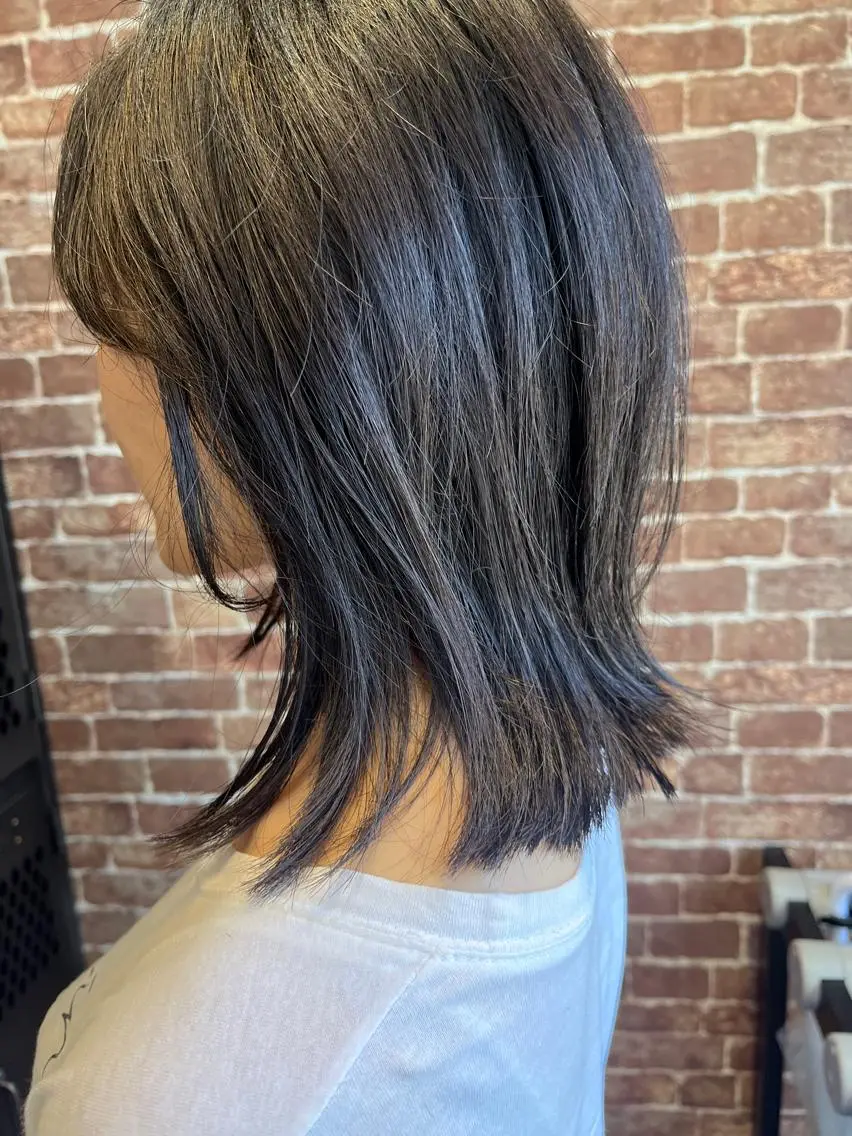 ミディアム カラー パーマ ヘアアレンジ メンズ キッズ ネイル マツエク・マツパ アイブロウ メンズブリーチ メンズハイライト メンズインナーカラー メンズ韓国風 ブリーチ カット ヘアカラー トリートメント ヘッドスパ 久木原 ゆりのヘアスタイル