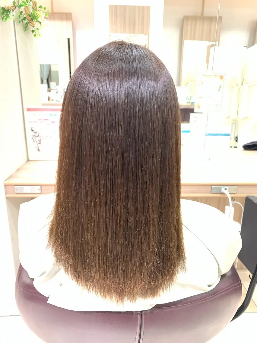 セミロング ブリーチ🐰インナー ♡ハイライト♡綾🐰のヘアスタイル