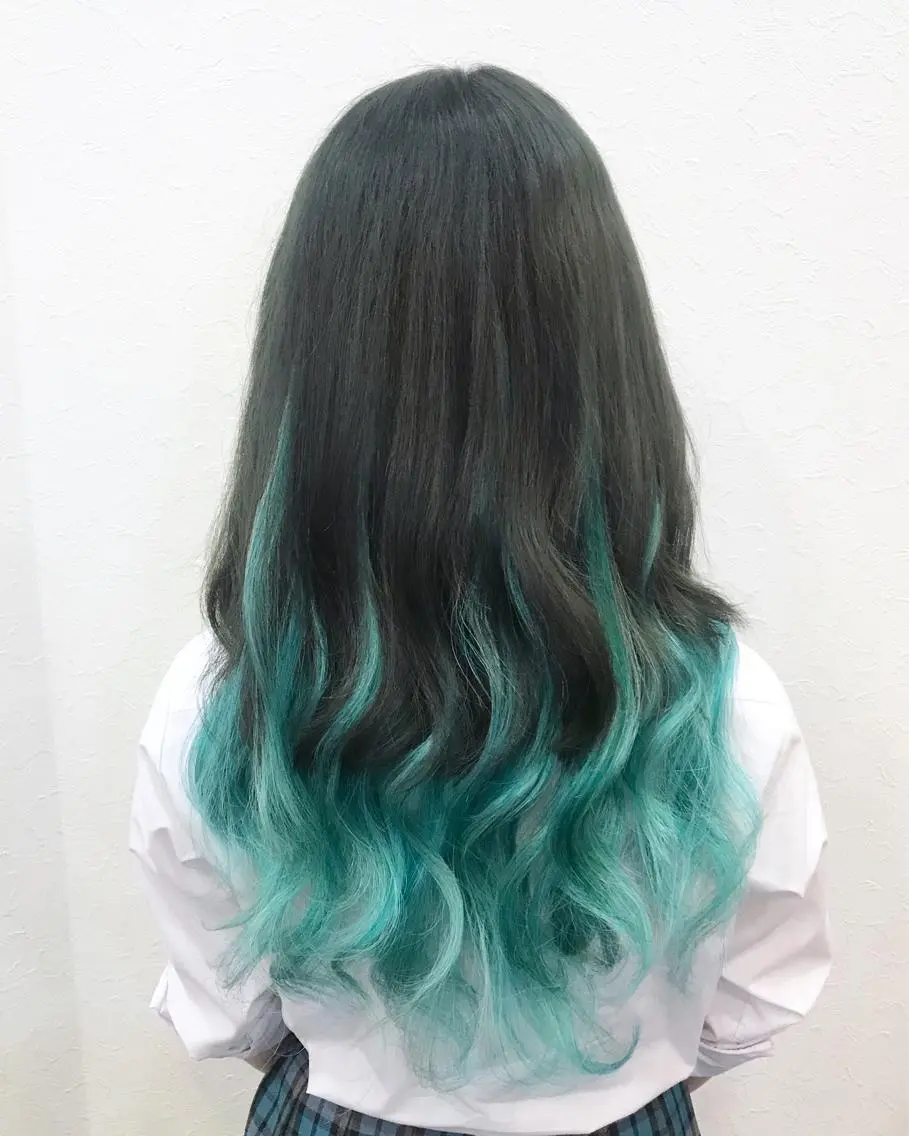 ロング カラー エクステ 色落ちまでキレイに! !女性サロンのヘアスタイル