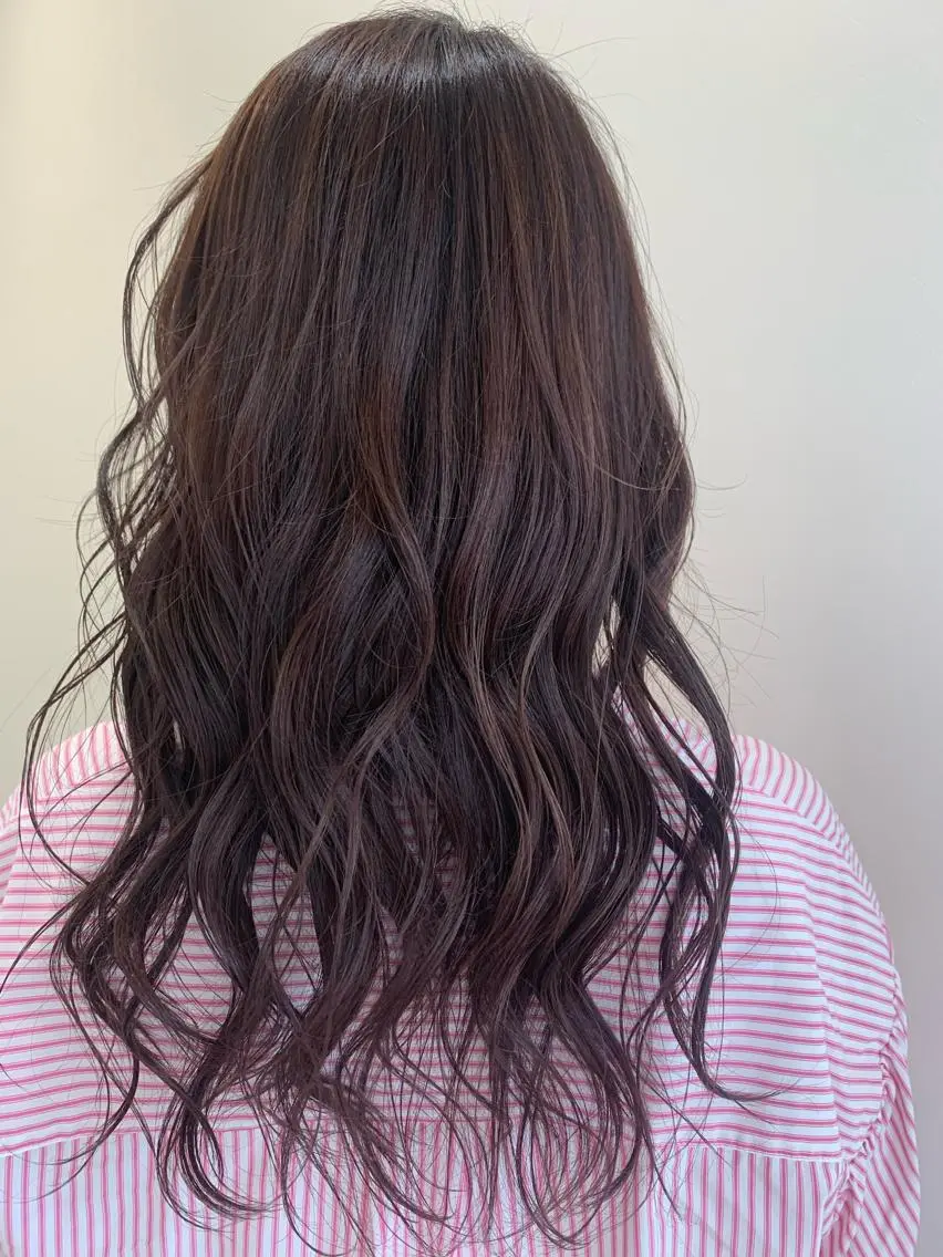 ロング カラー パーマ 川上 美咲のヘアスタイル