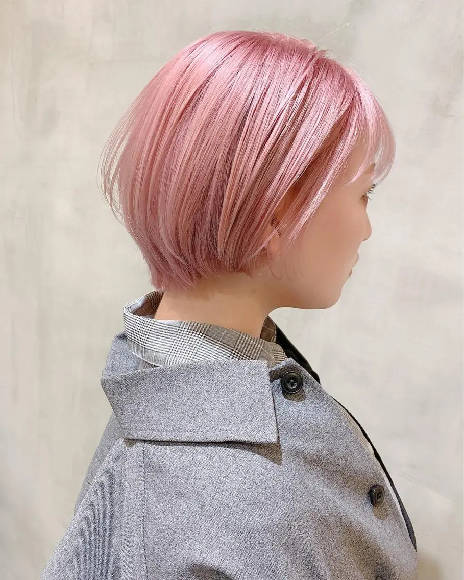 ショート カラー 鈴木 美紅のヘアスタイル