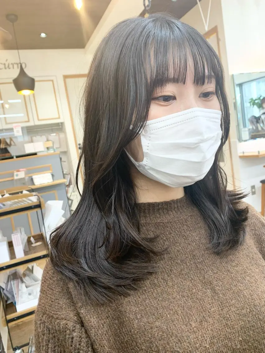 セミロング カラー パーマ ヘアアレンジ メンズ キッズ ネイル マツエク・マツパ アイブロウ 似合せレイヤー/ 柔らか透明感カラーのヘアスタイル