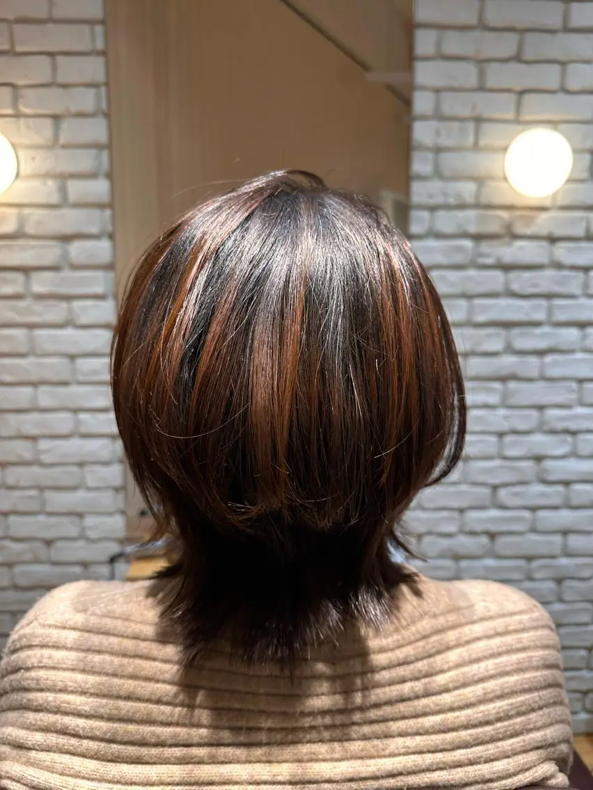 ミディアム レイヤーカット ウルフカット 松浦 麻衣のヘアスタイル